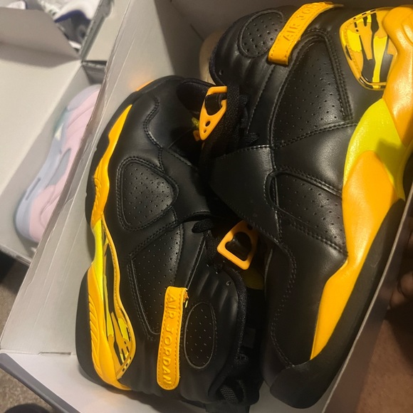 Jordan 170$ each Worn 3 Times still in original box size 7